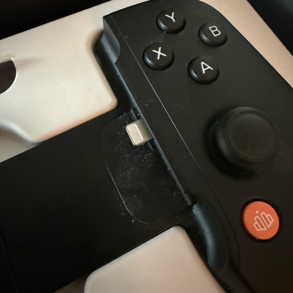 Backbone Mobile Gaming Controller - Black - Picture 2 of 4